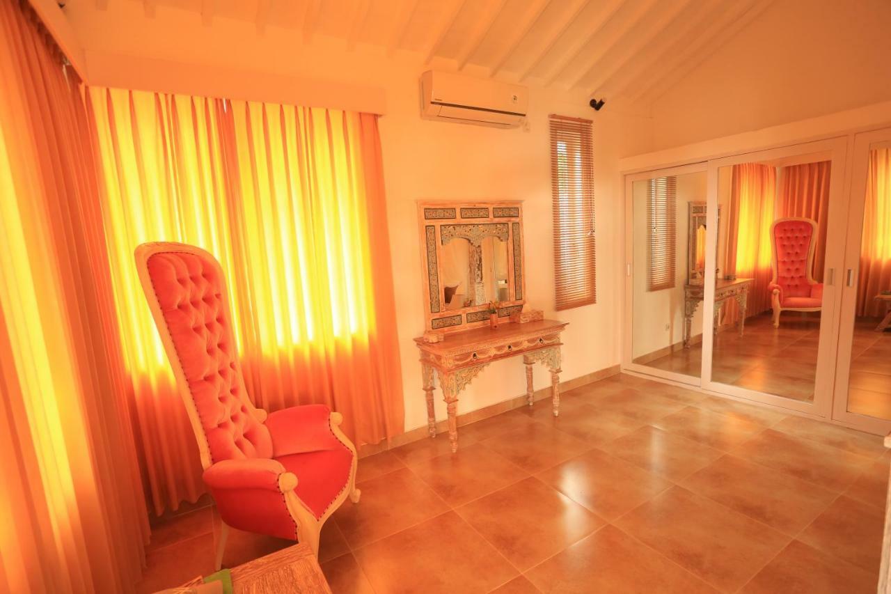The Kayu Manis Villa 罗威那 外观 照片