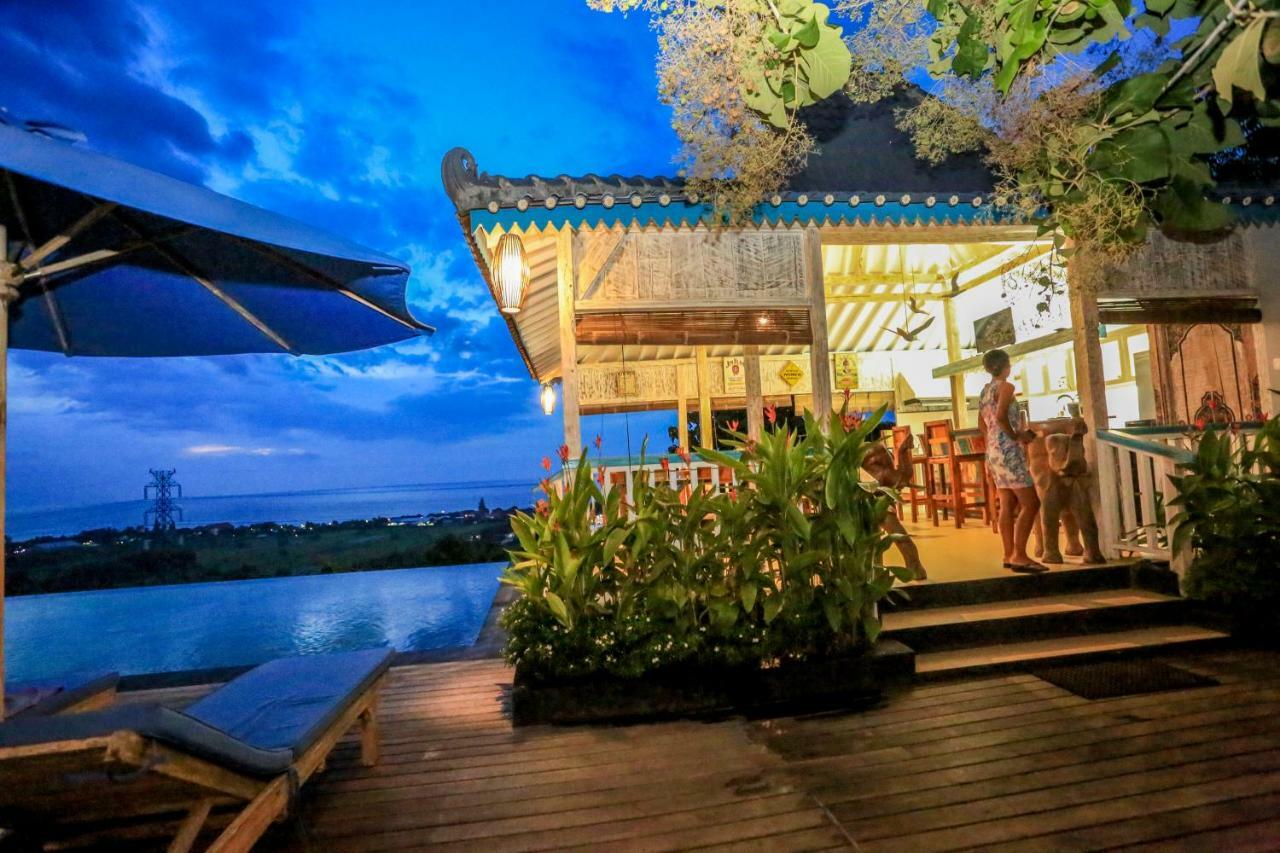 The Kayu Manis Villa 罗威那 外观 照片